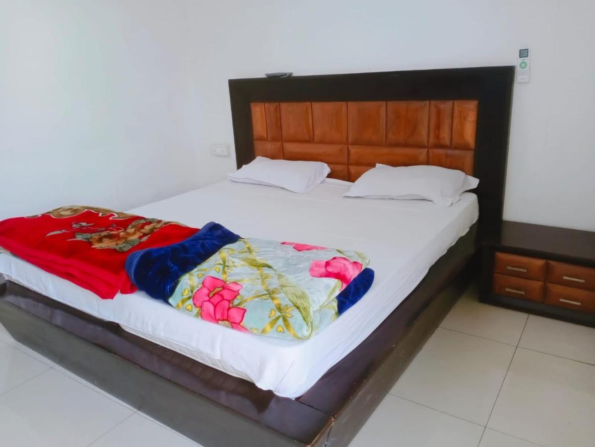 Homestay Ac Dormitory Yeni Delhi Dış mekan fotoğraf