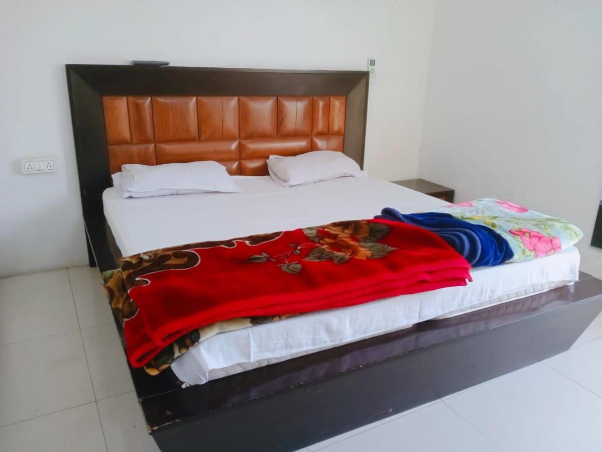 Homestay Ac Dormitory Yeni Delhi Dış mekan fotoğraf