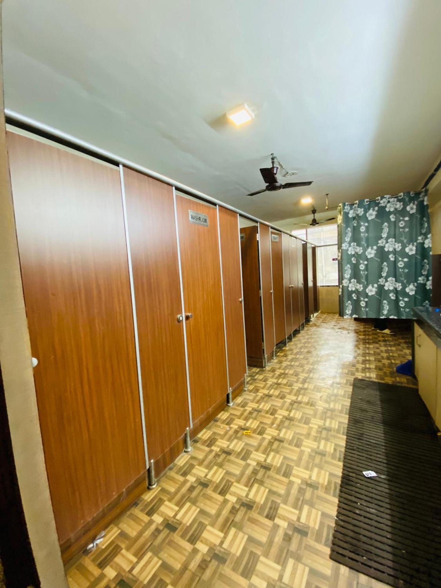Homestay Ac Dormitory Yeni Delhi Dış mekan fotoğraf
