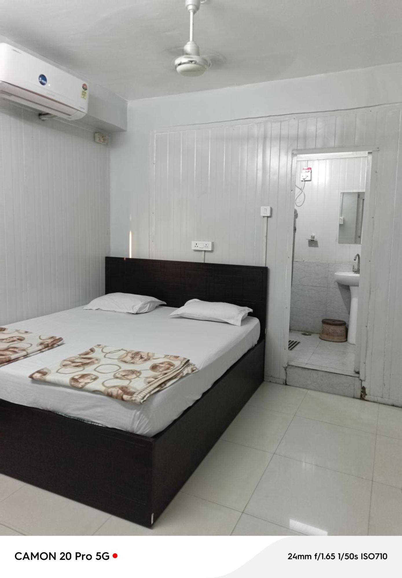 Homestay Ac Dormitory Yeni Delhi Dış mekan fotoğraf