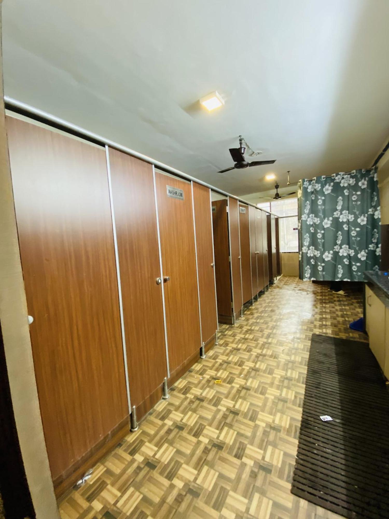 Homestay Ac Dormitory Yeni Delhi Dış mekan fotoğraf